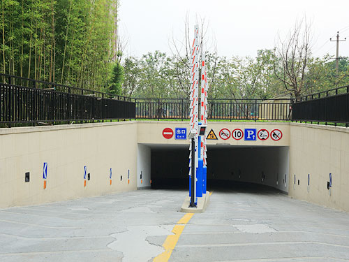 停車(chē)場(chǎng)標識